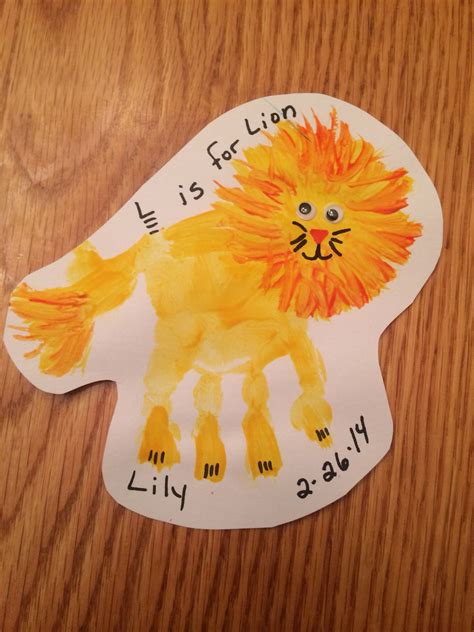 Handprint lion - Etsy Nederland