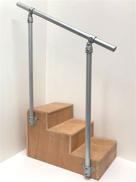Handrail kit stairs. For 4 or 5 steps: One picket #4 handrail, 4 or 5 steps. Intended to span 4 stair risers - sized 4 foot posts to post (not adjustable) Stainless Steel Frame: This handrail is constructed of real wrought iron that is durable and rust-resistant EASY SETUP AND CLEAN: This kit includes everything you need to attach handrails to concrete steps. 