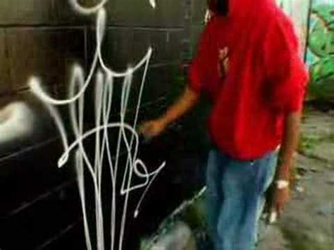 Handstyle - philly graffiti - YouTube