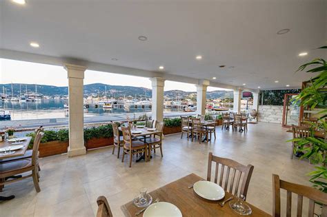 Hanedan Beach-Eski Foca WorldPlaces.