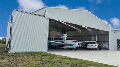 Hangar vs Trailer Storage for Sailplanes