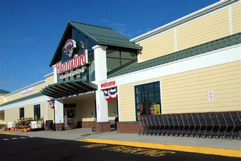 Job Details. Address: USA-VT-Milton-259 Us Route 7 South. Store Code: Store 08274 MANAGEMENT (7244652) Hannaford Supermarkets started out as a fresh produce vendor in Portland, Maine way back in 1883, and is still connected to those early roots as a local market. Hannaford actively seeks out farmers and producers to join our Local program which .... 