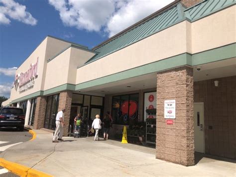 Portland-Millcreek. Hannaford Supermarkets will begin COVID-19 vaccination efforts at 35 pharmacies across Maine later this week. Working with Maine's Department of Health and Human Services ....