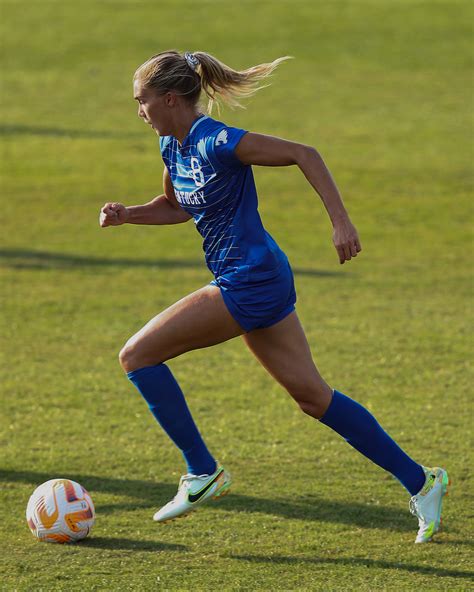 560 views, 26 likes, 0 loves, 1 comments, 2 shares, Facebook Watch Videos from Kentucky Women's Soccer: Hannah Richardson is pretty good too. Gather ‘round and watch her …. 