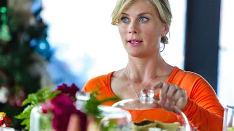 Hannah swanson hallmark movies in order. Alison Sweeney is set for some exciting upcoming Hallmark movies in 2024, but those movies won’t come without changes. In fact, her Hannah Swensen Mystery series – which has survived for eight ... 