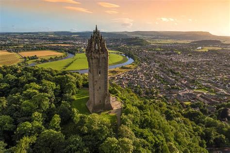 Happy Day Tours, Linlithgow Tours & Sightseeing - Yell