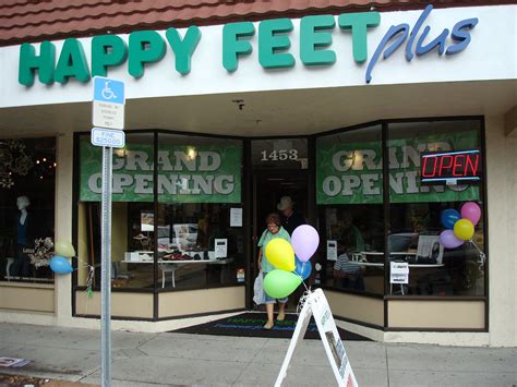 Shoe Store | Custom Insoles | Sarasota, Fla. | Happy Feet Plus. Sarasota Shoe Store. 1453 Main St. Sarasota, FL 34236. (941) 924-2536. Store Hours: Monday: 10am-7pm. Tuesday: 10am-7pm. Wednesday: 10am-7pm. Thursday: 10am-7pm. Friday: 10am-7pm. Saturday: 9am-7pm. Sunday: 11am-5pm. Free Parking on Holidays and Sundays! We're more than a shoe store.. 
