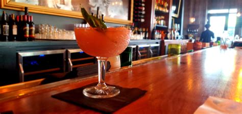 Happy hour phoenix. Every night except Mondays, Across the Pond offers reverse happy hour from 10 p.m. to midnight, when all house cocktails are discounted from $12 or $13 to $8 each. Details: 4236 N. Central Ave ... 