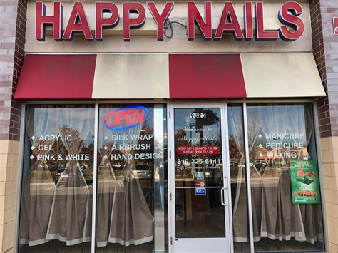 Happy Nails and Spa in Loves Park, IL 2.7 ☆ ☆ ☆ ☆ ☆ 18 reviews Beauty salon Located in IL , Happy Nails and Spa is a highly-regarded and well-known beauty salon that approaches beauty in a holistic manner. . 