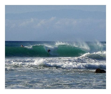 Check the surf forecast and surf reports here for the best beach breaks, reefs and point breaks in Hawaii, USA. Surf spots are grouped into regions and our Wave Finder searches for the best spot each day based on the local surf forecast. www.surf-forecast.com. .