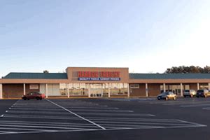 The Harbor Freight Tools store in Virginia Beach (Store #708) is located at 3320 Holland Rd, Virginia Beach, VA 23452. Our store hours in Virginia Beach are 8 a.m. to 8 p.m. Mondays through Saturdays, and from 9 a.m. to 6 p.m. on Sundays. The telephone number for the Harbor Freight store in Virginia Beach (Store #708) is 1-757-821-7465.. 