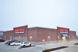 Harbor freight shawnee mission. harbor jobs in Shawnee Mission, KS 66208. Sort by: relevance - date. 5 jobs. Senior Retail Sales Associate. ... About Harbor Freight Tools. We’re a family-owned business with over 45 years as a national tool retailer, and with the energy, enthusiasm, and growth potential of a start-up. We are a $7 billion company with over 1,450 stores in 48 ... 
