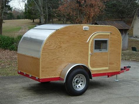 In 2015 I built a teardrop trailer. I took these pictures and wanted to share them. The build took only a few days. There were a lot of Lessons learned, but .... 