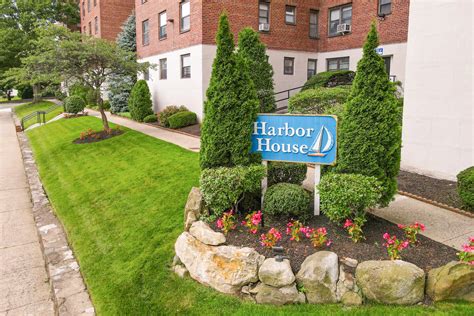 Harbor house new rochelle. Welcome to. The Mission of Harbor House of Rochester, Inc. is to provide temporary lodging for families of adult critical care patients who live outside the Rochester area and are receiving care at the University of Rochester Medical Center or other area hospitals. Harbor House provides a "home-away-from-home" environment of safe and supportive ... 