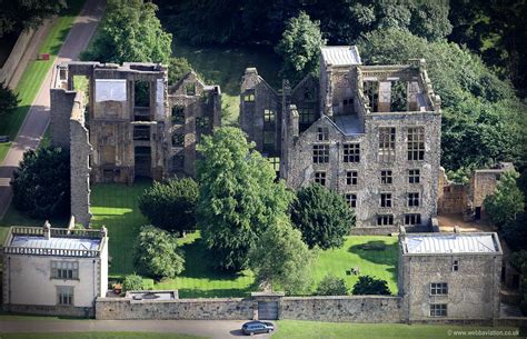 Hardwick old hall guide sul patrimonio inglese. - Dont tell mum i work on the rigs wiki.