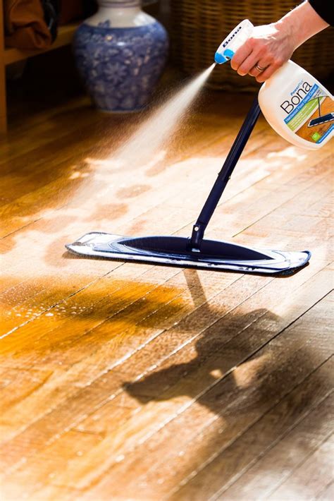 Hardwood floor cleaning service. The Deep Clean. Steampro provides professional hardwood floor deep cleaning to residents in Los Angeles for affordable prices. Although we clean carpets, hardwood floor is becoming more common in all types of dwellings. Although a hard surface is easier to clean with a mop and broom, a simple sweep isn’t enough to eliminate the dirt and grime ... 