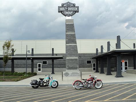 Harley davidson york pa. Jun 13, 2023 · Harley-Davidson said on Monday the motorcycle maker will be running limited motorcycle manufacturing operations at its York facility after being notified of an issue with parts from a third-party ... 