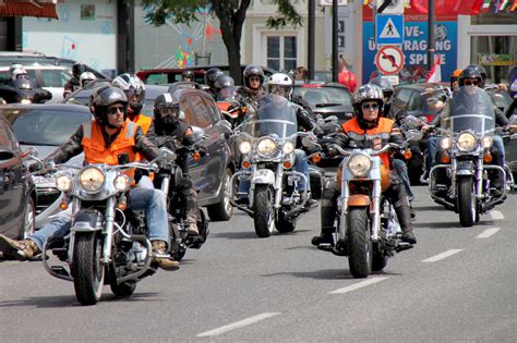 Harley- and Bikerevent with stop of the Harley-Davidson Charity …