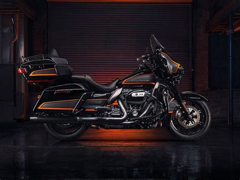 Harley-Davidson Apex Factory Custom Lackierung für Touring …