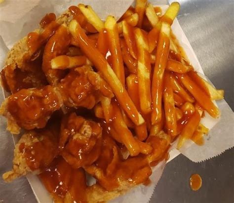 Harold's chicken st louis. Bringing Chicago's renowned Harold's Chicken to over 45 locations in 8 states across the country. "ANYTHING GOOD IS WORTH WAITING FOR" Harold Pierce, an African-American entrepreneur founded the original restaurant in Chicago in 1950. 
