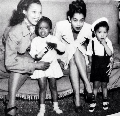 Harolyn nicholas dorothy dandridge daughter. Dorothy Dandridge Daughter | Child. She has a daughter named Harolyn Suzanne Nicholas who was born on 2 September 1943. She is the only child to her. Dorothy Dandridge Sister | Siblings. Vivian Dandridge. Vivian Alferetta Dandridge (April 22, 1921 – October 26, 1991) was an American singer, actress and dancer. Dandridge is best known as being ... 