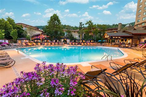Harrahs cherokee nc. Harrah's Cherokee Casino Resort. 32,864 reviews. NEW AI Review Summary. #2 of 27 hotels in Cherokee. 777 Casino Drive, Cherokee, … 