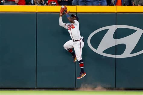 Harris II leads Braves against the Phillies after 5-hit game