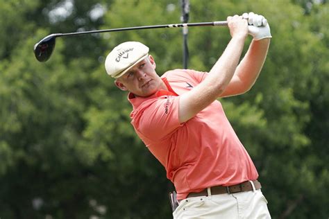 Harry Hall crashes the ‘Block’ party at Colonial with 62 as club pro shoots 81