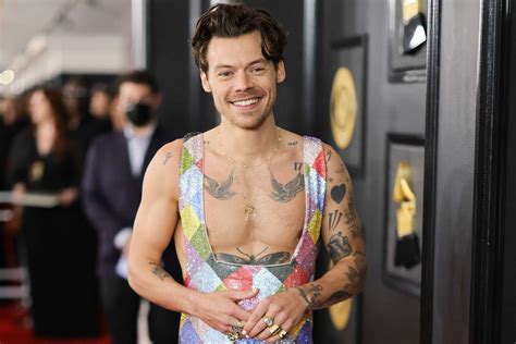 Harry styles grammys. Harry stole the show at the 65th annual Grammy Awards pairing a Gucci tinsel jumpsuit with a neatly trimmed coif. ... “Our Founder, Harry Styles, toasts the launch of Pleasing … 