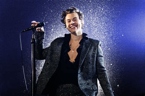Harry Styles Laptop Background 1080P, 2K, 4K, 8K HD Wallpapers Must-View Free Harry Styles Laptop Background Photos - Don't Miss 100% Free to Use Personalise for all Screen & Devices..