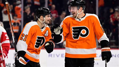 Hart, Laughton lead Flyers past Red Wings 3-0