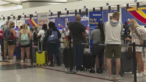 Jun 29, 2022 ... Delta Air Lines passengers wait in line for help at Hartsfield-Jackson Atlanta International Airport ... Check your airport's security line wait .... 