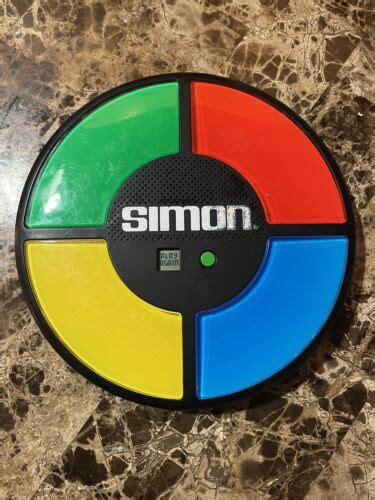 Hasbro Simon Classic Retro Electronic Memory Game 2015 Works …