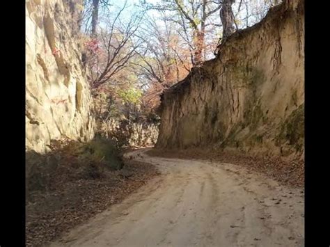 Hastie hollow iowa. Today's Iowa Road Trip: Hastie Hollow It's one the best level B Loess Hill backroads, with sides that reach 20 to 25 feet. You do NOT want to attempt... You do NOT want to attempt this road after it rains, it's only a dirt road... 