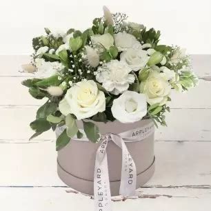 Hatbox Flowers Boutique Flowers Appleyard London