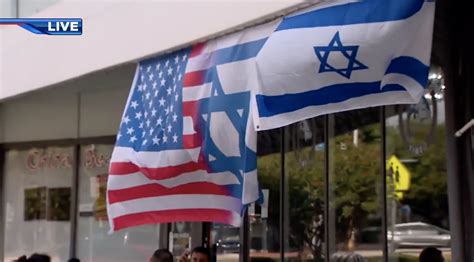 Hate crime targets Miami Beach bagel shop’s pro-Israel flag