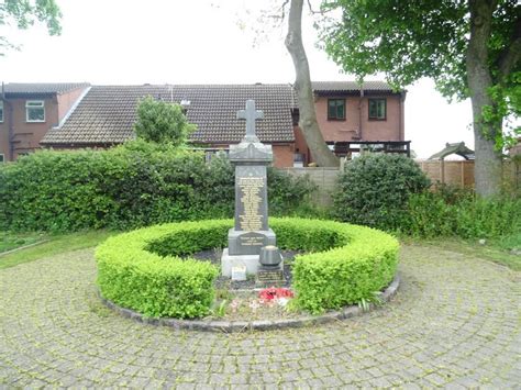 Hathern War Memorial, Hathern - 1464731 Historic England