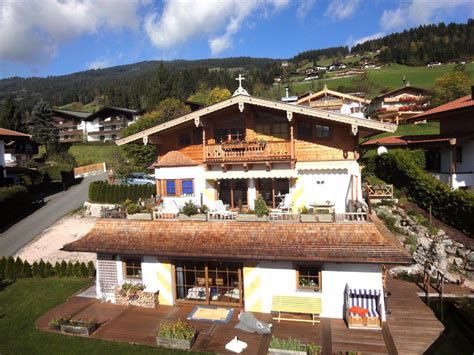 Haus Divinia, Kirchberg in Tirol, Avstrija MountVacation.si