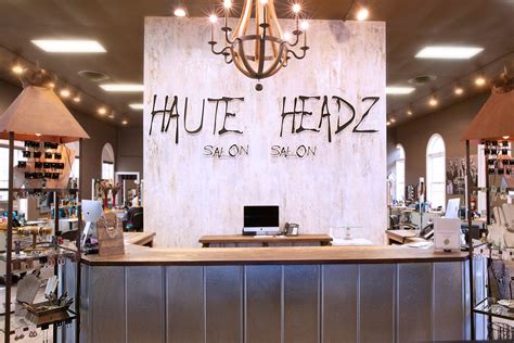 Haute headz. Haute Headz Salon & Spa is an established event team based in Jacksonville, Florida who began in early 2016. Our team has worked on over 100 weddings spread across Florida and south Georgia. We specialize in soft glam and natural beauty using airbrush foundation to give the perfect dewy finish. 