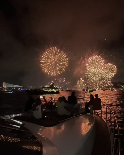 Havai Fişek Kurumsal Kutlamalar Deryachting. 