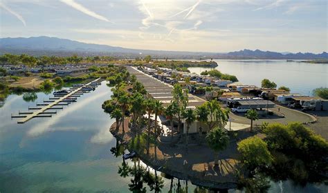 When you stay at Havasu Hills Resort, you'll exp