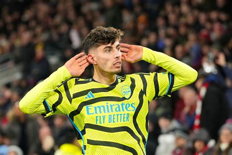Havertz header moves Arsenal to the top of the Premier League after 1-0 win against Brentford