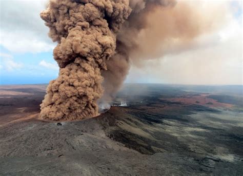 Hawaii's Kilauea volcano erupts after nearly 2 months of quiet