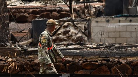 Hawaii governor says more than 1,000 people still unaccounted for after devastating wildfires