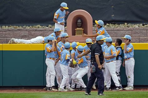 Hawaii wins consolation game at LLWS over South Dakota