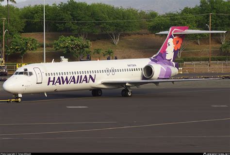 Boeing 717-200. A detailed seat map showing the best airline seats on the Hawaiian Airlines Boeing 717-200.