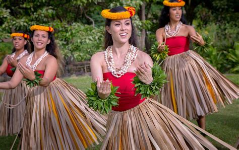 Hawaiian dance. The Hawaiian hula kahiko is a dance form that holds immense cultural significance in the Hawaiian Islands. It is a narrative art form that tells stories through … 