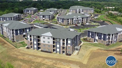 Hawthorne at the glen. Welcome to Hawthorne at the Glen, a luxury apartment community located just outside of Charlotte in the thriving city of Concord, NC. Featuring 1, 2 and 3 bedroom apartments, Hawthorne at the Glen promotes what matters most: wellness, leisure, and time well spent at home. 