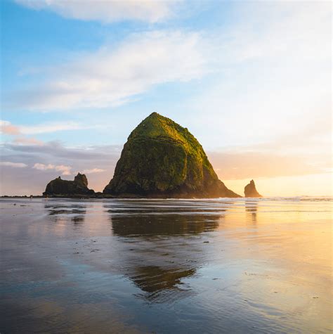 Haystack Rock & Cannon Beach, Oregon, USA Drone Video in 4K