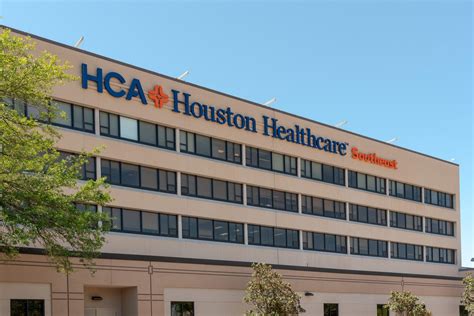 Hca southeast. Labor and delivery – At HCA Houston Healthcare Southeast, you will be cared for by our board-certified obstetricians and certified nurse-midwives in our private, calming and spacious labor rooms. Our obstetricians and anesthesia services are available 24/7 to help manage your care, and we also have an on-call lactation consultant … 